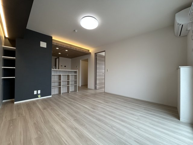 【居間・リビング】ラメゾン高羽町