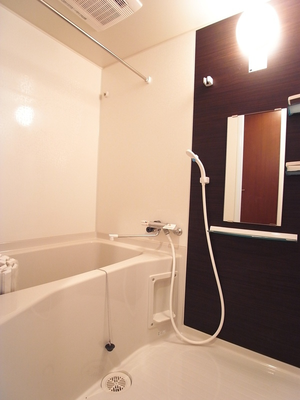 リブリ・パーシモンの浴室