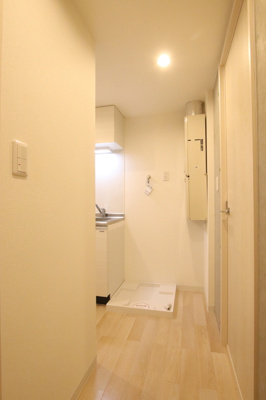 ★過去募集時の写真です・廊下～キッチンスペース