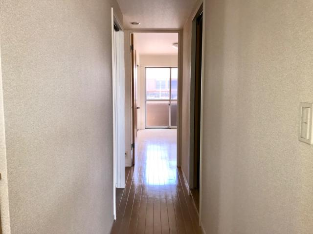 フィオーレツカサⅡの内装|廊下
