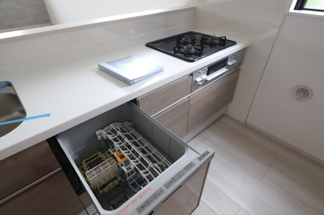 《仲介手数料無料》北区別所町13-14新築一戸建てリガーレのキッチン|撮影日 2025年9月4日 13:30 曇り