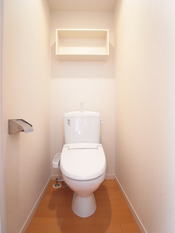 リブリ・パーシモンのトイレ|落ち着いたトイレです