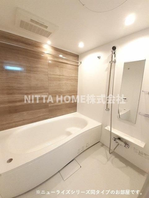 ハーモニー福知山　Ｄ棟の浴室|【イメージ写真】一坪以上の風呂で設備も充実◇