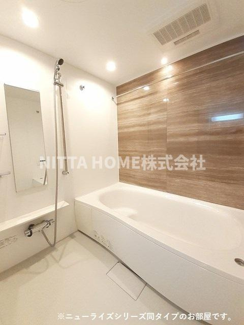 ハーモニー福知山　Ｄ棟の浴室|【イメージ写真】一坪以上の風呂で設備も充実◇