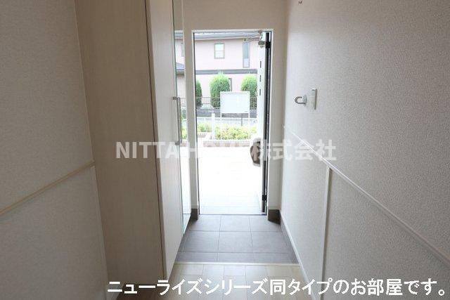 ハーモニー福知山　Ａ棟の玄関|【イメージ写真】シューズボックス付きの玄関になります◎