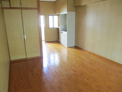 【洋室】 | メゾンクリスタル