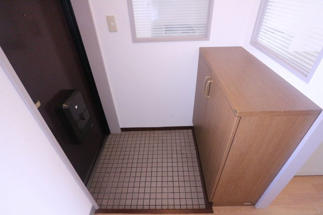 プラザ学園南の玄関