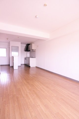 プラザ学園南の居間・リビング