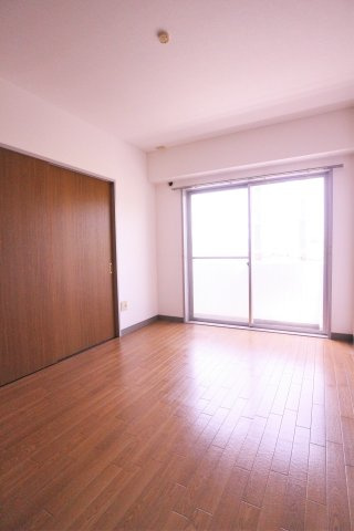 プラザ学園南の寝室