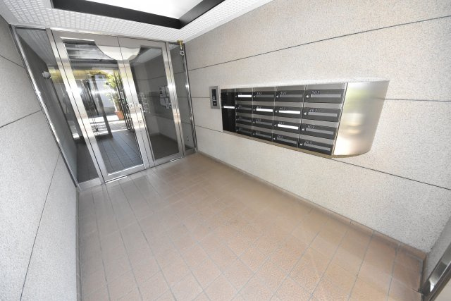 メゾンミチヨのエントランス