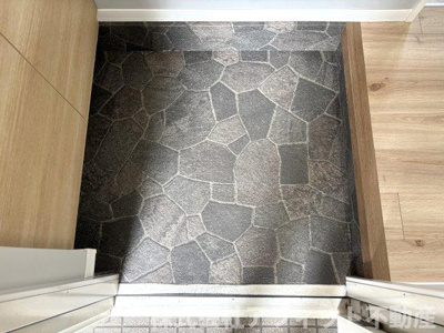 【エントランス】 | エスパディ B棟