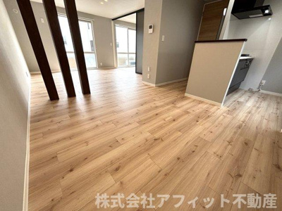 【居間・リビング】 | エスパディ B棟