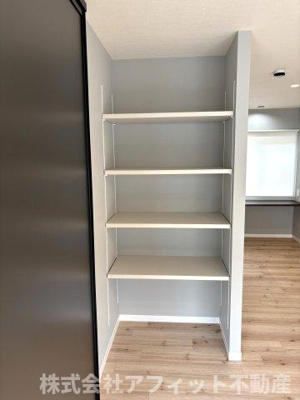 【その他】 | エスパディ B棟 | リビング収納棚