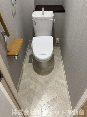 【トイレ】 | エスパディ B棟 | 温水洗浄暖房便座