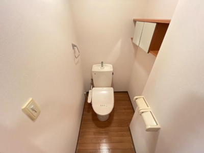 【トイレ】 | コート・ヴィラージュＢ | シャワー付トイレ