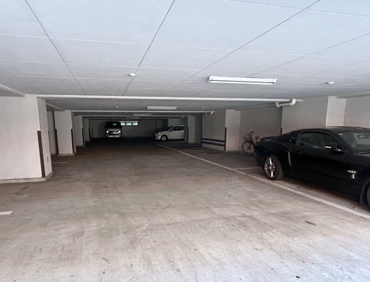 シルクハイム富岡の駐車場