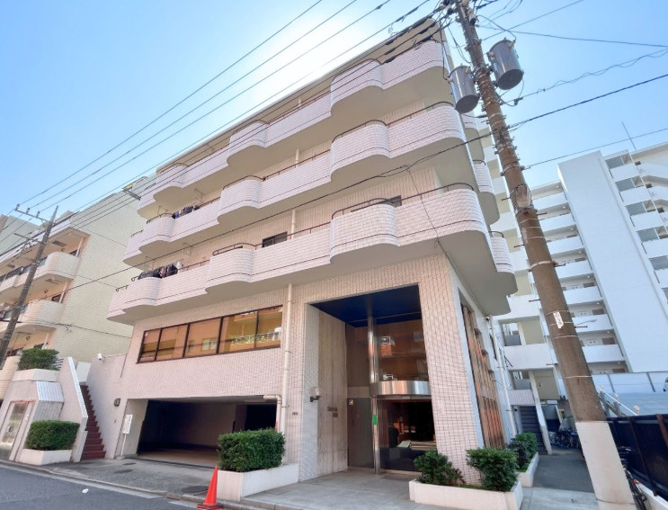 シルクハイム富岡の外観