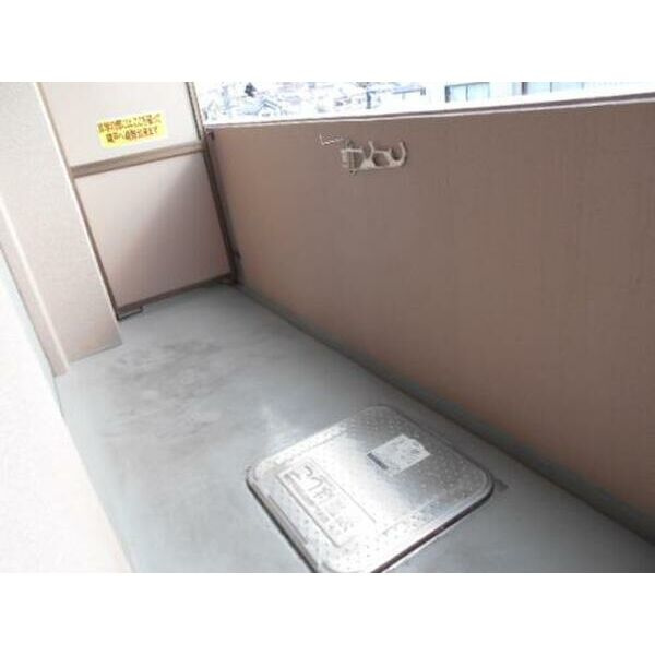 ロイヤルヴェール山下のバルコニー|バルコニー付きです