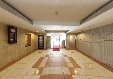 ロイヤルヴェール山下のロビー|落ち着いたロビーです