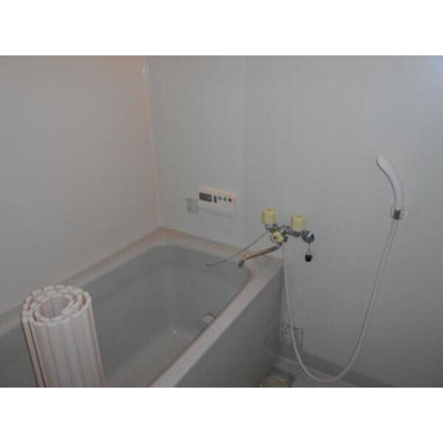 【浴室】 | ロイヤルヴェール山下 | お風呂で日々の疲れを落としましょう