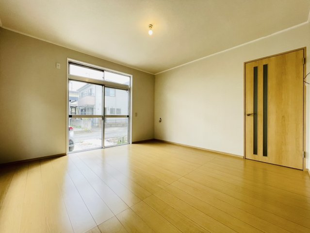 【居間・リビング】 | 藤岡市藤岡　中古住宅