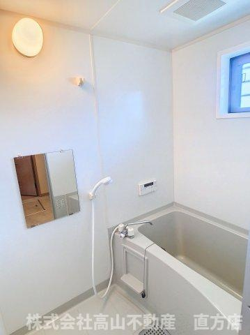 ヴィオラ楠橋の浴室