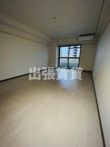 仲介手数料0円！たつみビルの居間・リビング