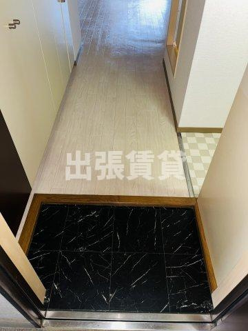 仲介手数料0円！たつみビルの玄関