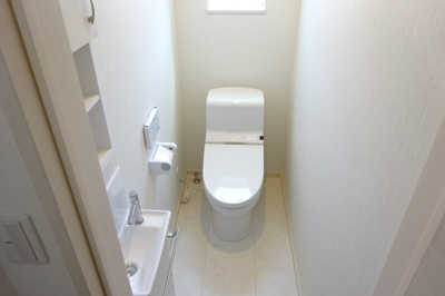 【トイレ】 | 草田貸家 | 1階