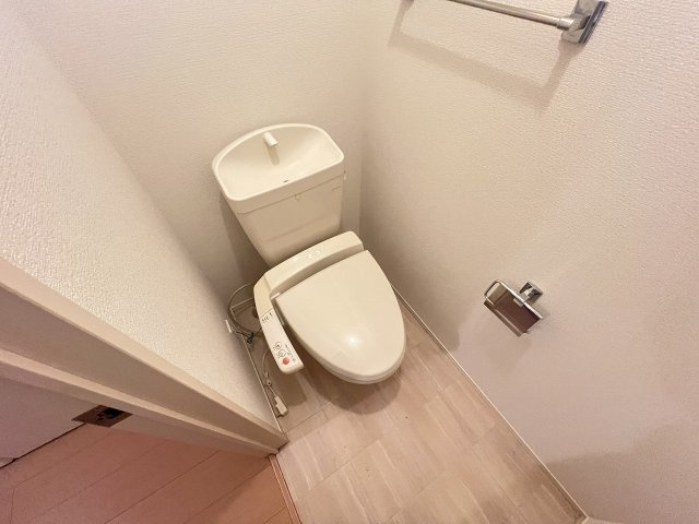 アークファイブのトイレ