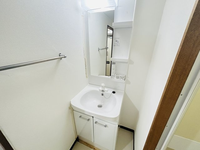 〇ネクスコート旭の独立洗面台