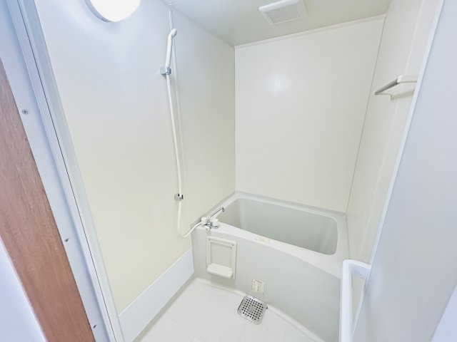 〇ネクスコート旭の浴室