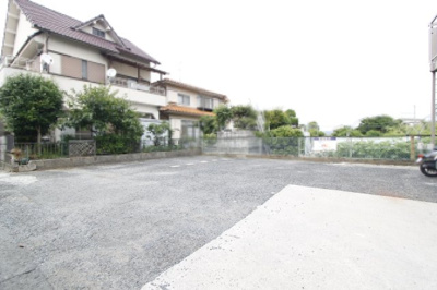 【駐車場】 | Ｍハイツ | 駐車場の空き状況は都度確認が必要です