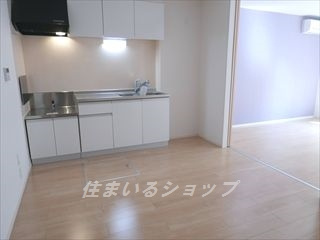 安芸高田市吉田町常友のアパートのキッチン|浄水器一体型シャワー水栓