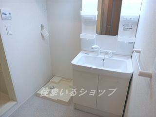 安芸高田市吉田町常友のアパートの洗面所|シャンプードレッサー