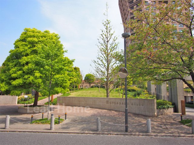 【その他】 | 元麻布ヒルズフォレストタワー | 前面道路