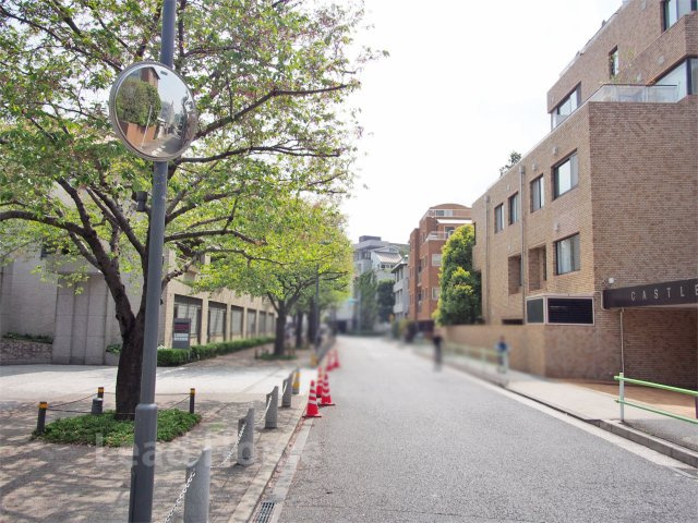 【その他】 | 元麻布ヒルズフォレストタワー | 前面道路