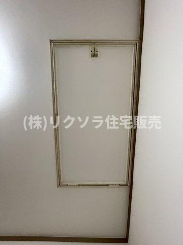 池田本町　中古一戸建ての収納|屋根裏収納
■物件内覧・資金計画相談・住宅ローン相談、リフォーム相談、お問合せ受付中■
※当日・翌日のご内覧、ご相談はお電話でのお問合せがスムーズです！