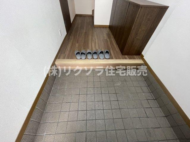 池田本町　中古一戸建ての玄関|■物件内覧・資金計画相談・住宅ローン相談、リフォーム相談、お問合せ受付中■
※当日・翌日のご内覧、ご相談はお電話でのお問合せがスムーズです！