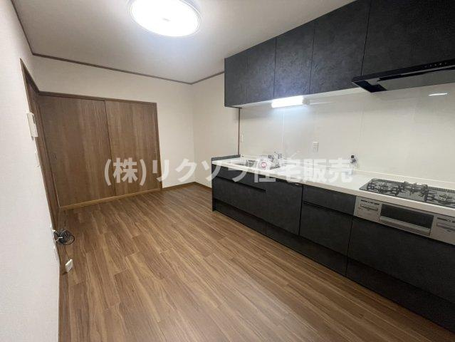 池田本町　中古一戸建ての居間・リビング|DK7.5帖
■物件内覧・資金計画相談・住宅ローン相談、リフォーム相談、お問合せ受付中■
※当日・翌日のご内覧、ご相談はお電話でのお問合せがスムーズです！