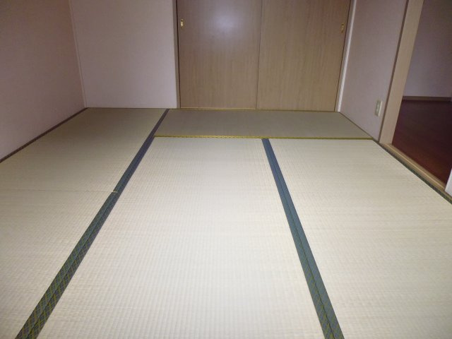 サンビレッジ太寺の和室|和室6帖