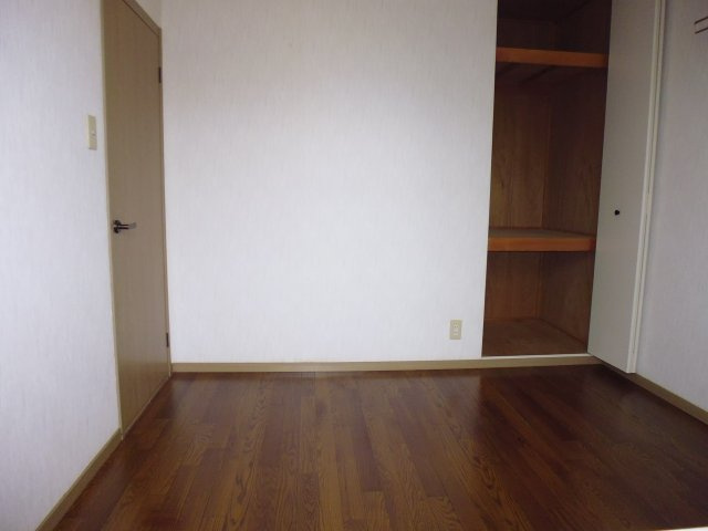 サンビレッジ太寺の寝室|洋室4.5帖