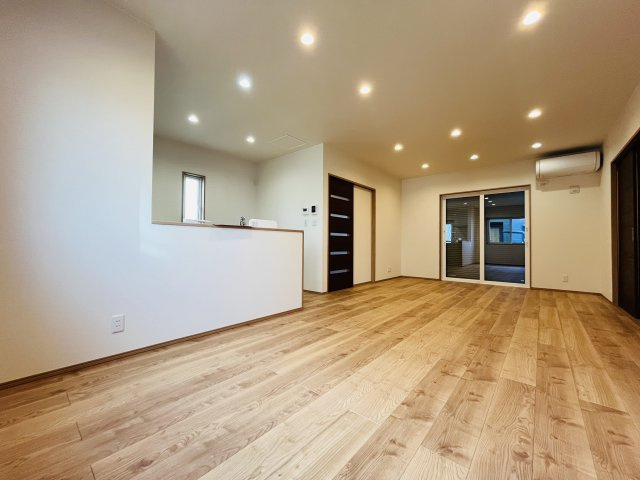 【居間・リビング】 | 深谷市上柴町東３丁目　フェリディアガーデン　新築戸建　全6区画　3号棟