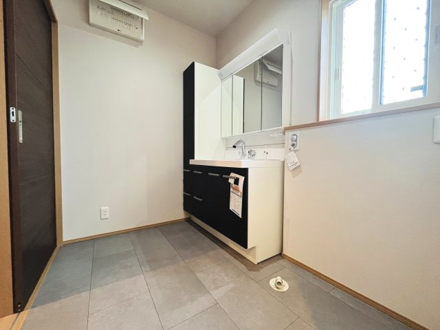 【脱衣所】 | 深谷市上柴町東３丁目　フェリディアガーデン　新築戸建　全6区画　3号棟