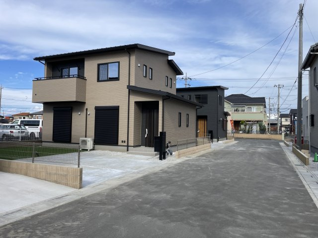 【前面道路含む現地写真】 | 深谷市上柴町東３丁目　フェリディアガーデン　未入居戸建　全6区画　3号棟