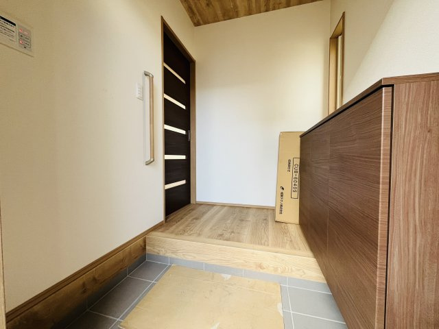 【玄関】 | 深谷市上柴町東３丁目　フェリディアガーデン　新築戸建　全6区画　3号棟