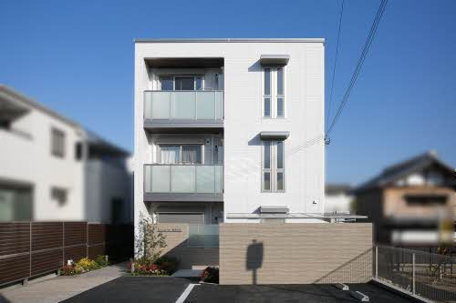 Ｅｃｒａｃｉｅ総持寺の外観
