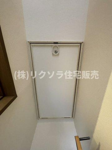 堀溝３丁目　中古一戸建ての収納|屋根裏収納
■物件内覧・資金計画相談・住宅ローン相談、リフォーム相談、お問合せ受付中■
※当日・翌日のご内覧、ご相談はお電話でのお問合せがスムーズです！