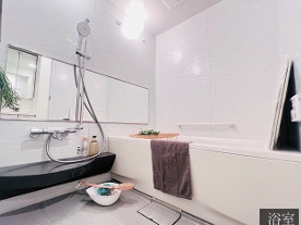 ◆リフォーム済み◆矢部町 中古マンション 3098万円の浴室