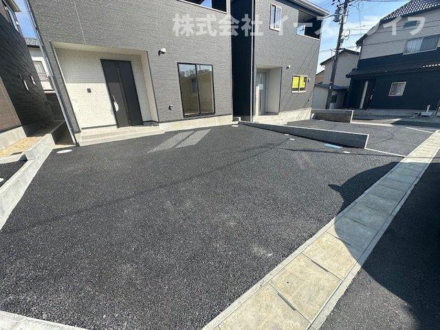 【新築戸建】　いわき市内郷内町第5の駐車場|3号棟写真　3台駐車可能（車種による）